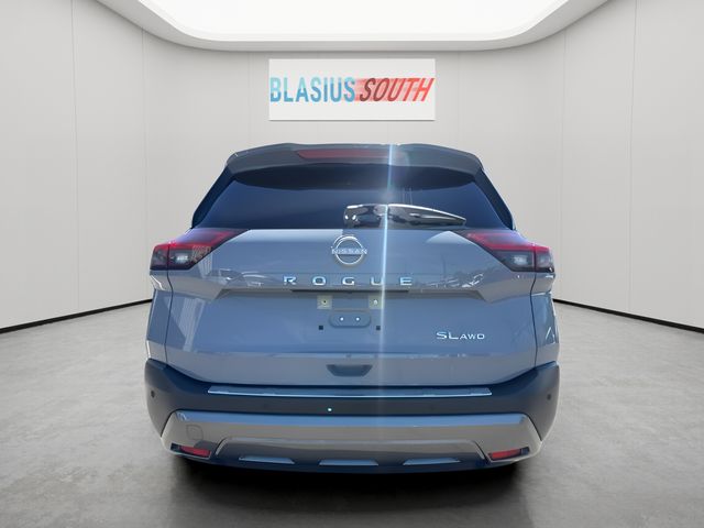 2023 Nissan Rogue view 4