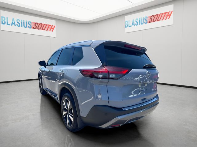 2023 Nissan Rogue view 5