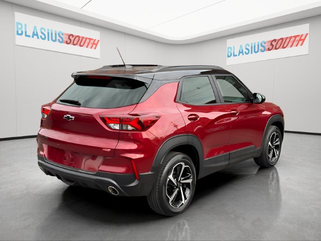 2023 Chevrolet TrailBlazer view 3