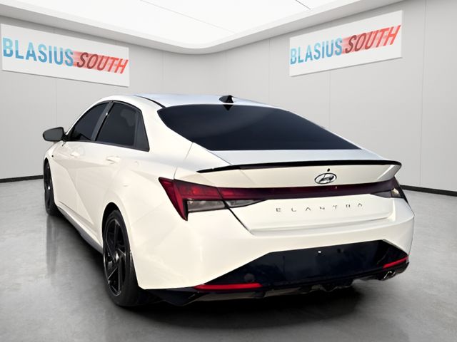 2023 Hyundai Elantra view 5
