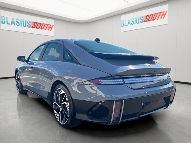 2023 Hyundai IONIQ 6 view 5