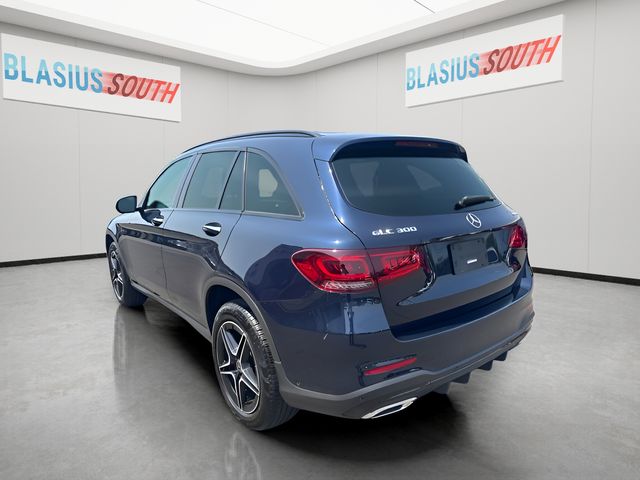 2021 Mercedes-Benz GLC view 5