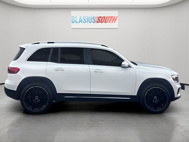 2020 Mercedes-Benz GLB view 2