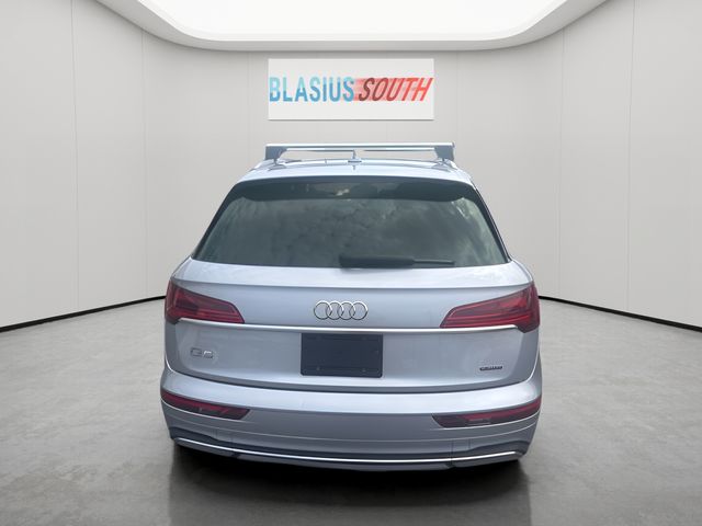 2023 Audi Q5 view 4