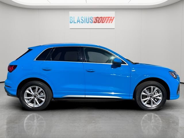 2023 Audi Q3 view 2