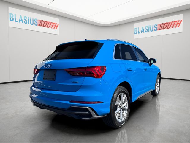 2023 Audi Q3 view 3