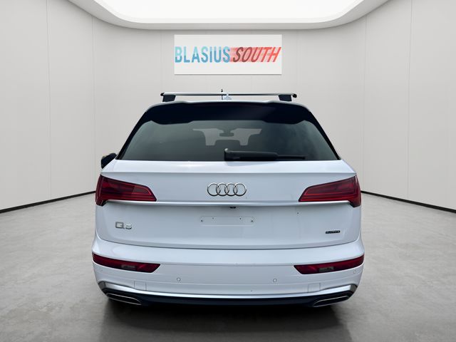 2024 Audi Q5 view 4