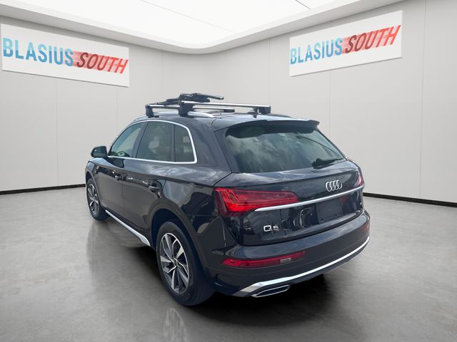2023 Audi Q5 view 5
