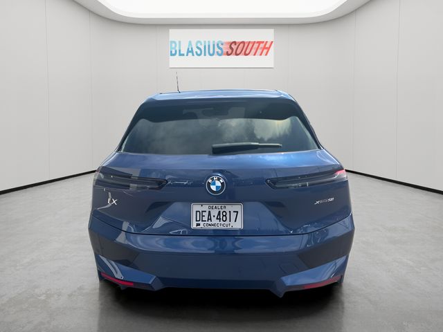 2024 BMW iX view 4