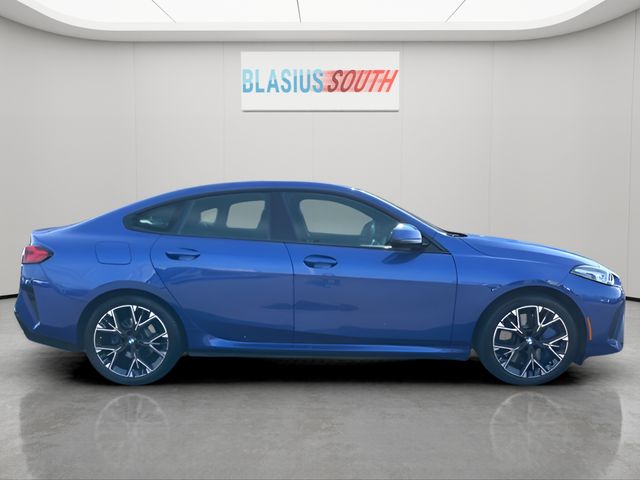 2025 BMW 2 Series view 2