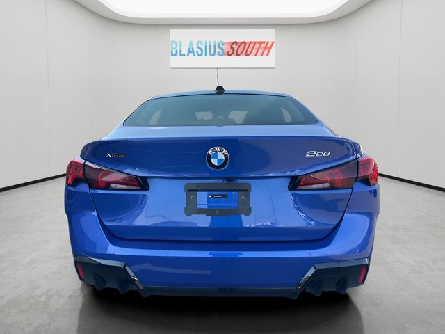 2025 BMW 2 Series view 4