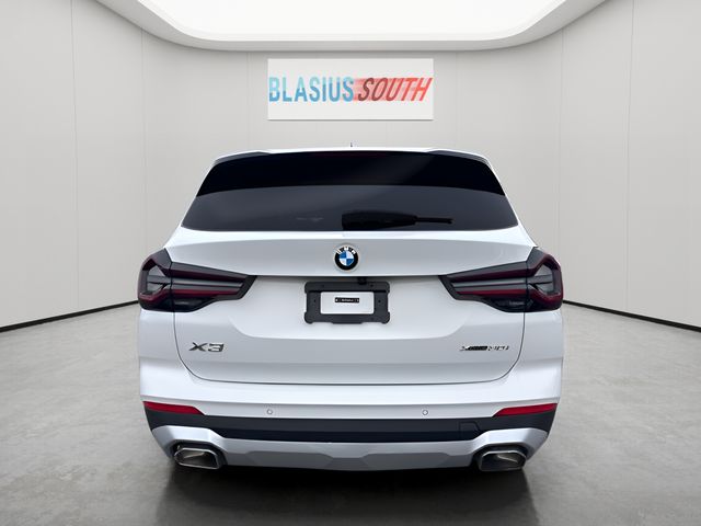 2023 BMW X3 view 4