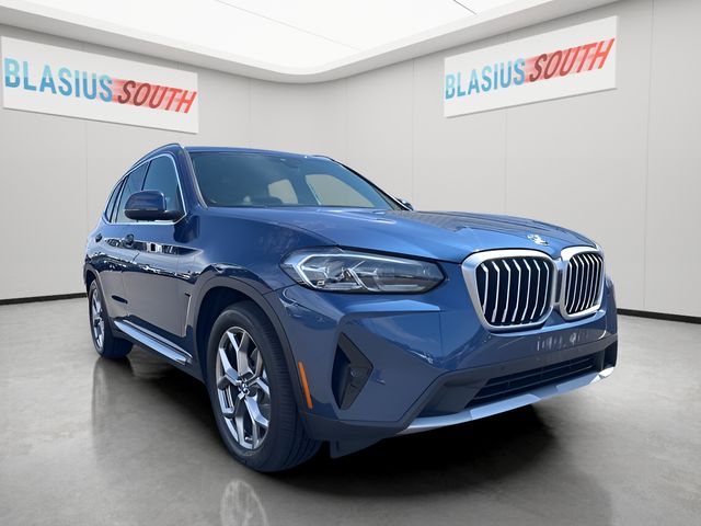 2023 BMW X3 xDrive30i's photo