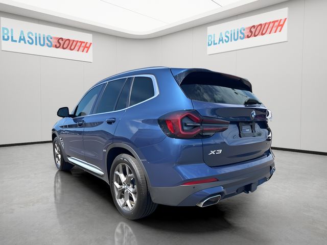 2023 BMW X3 view 5