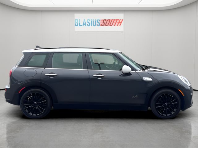 2019 MINI Cooper S Clubman view 2