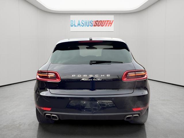2016 Porsche Macan view 4