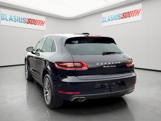 2016 Porsche Macan view 5