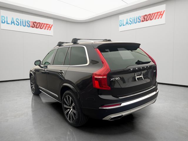2021 Volvo XC90 view 5
