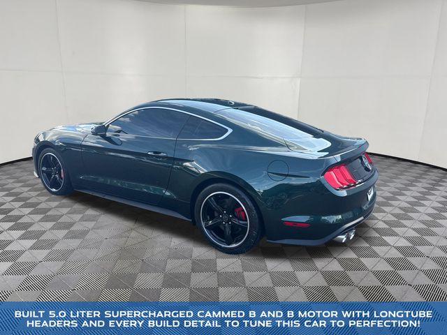 2019 Ford Mustang view 3