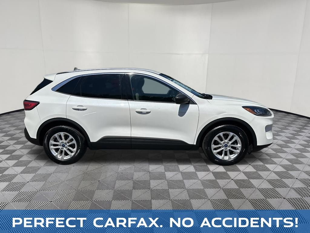 2022 Ford Escape view 2