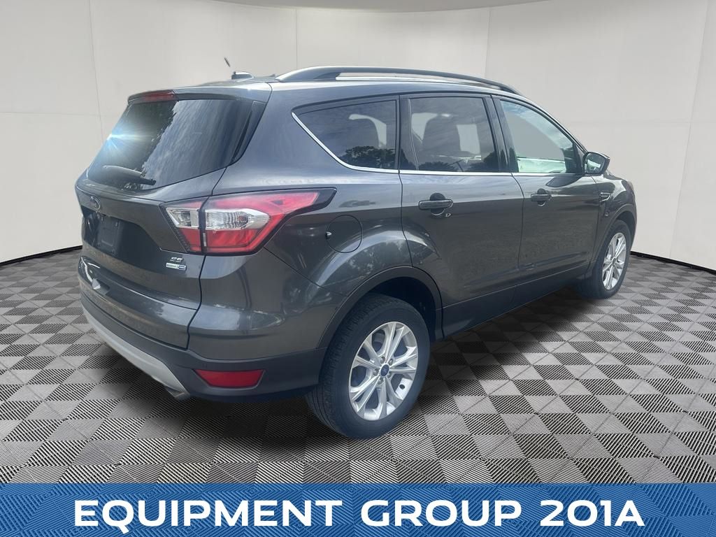 2017 Ford Escape view 5