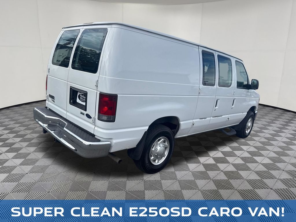 2012 Ford E-250 view 5