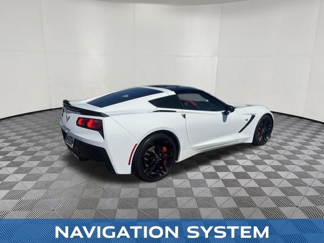 2014 Chevrolet Corvette Stingray view 5