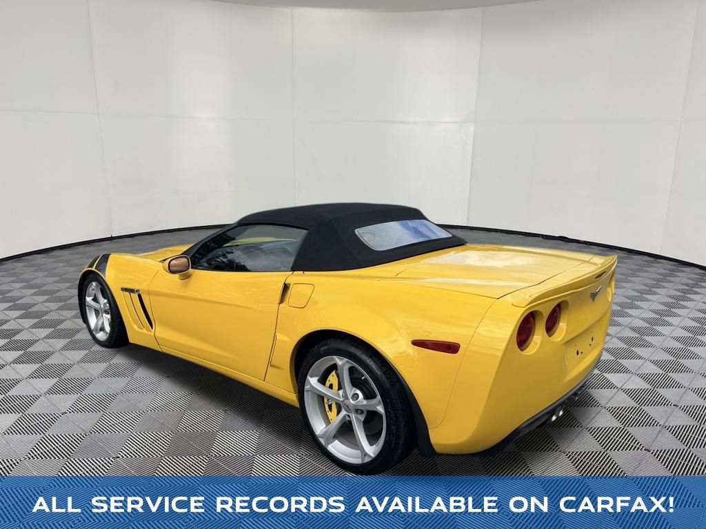 2011 Chevrolet Corvette view 3