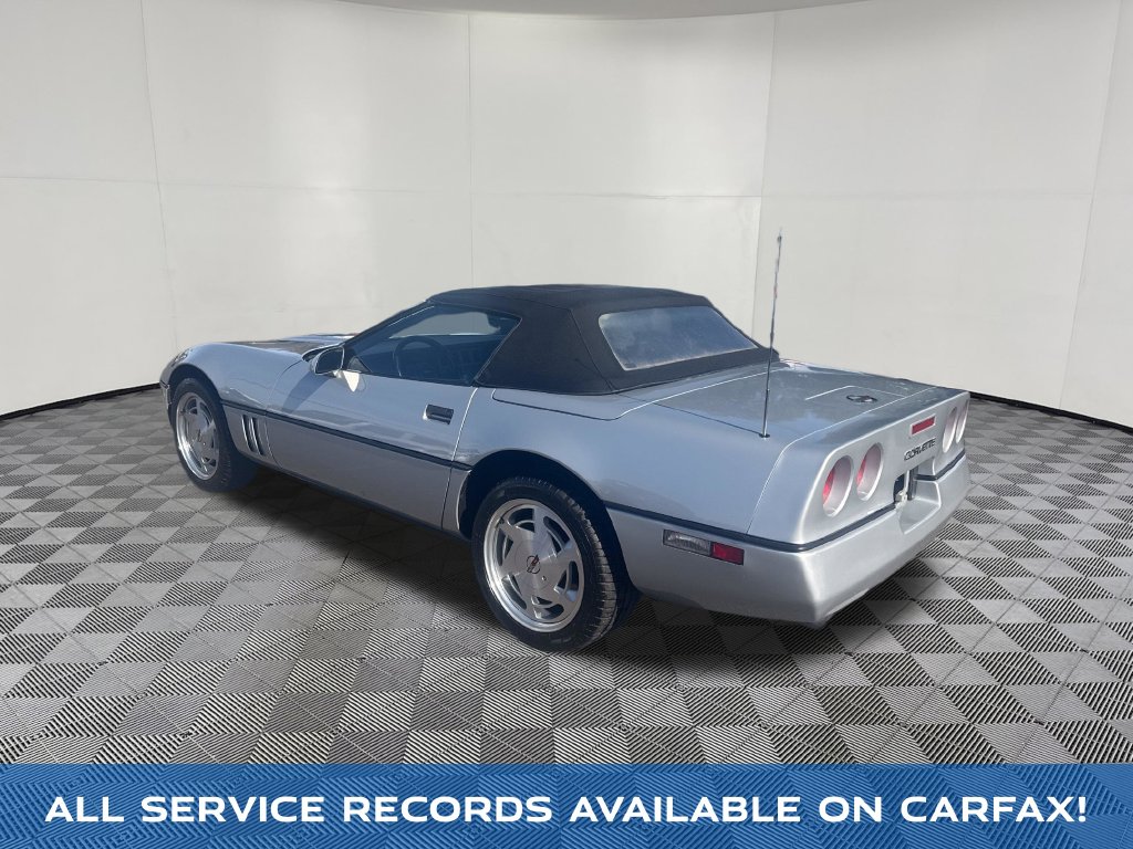 1988 Chevrolet Corvette view 4