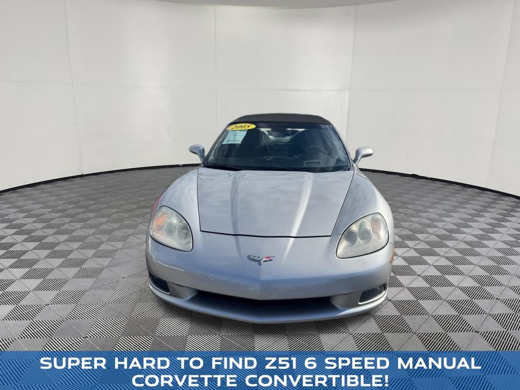 2005 Chevrolet Corvette view 2