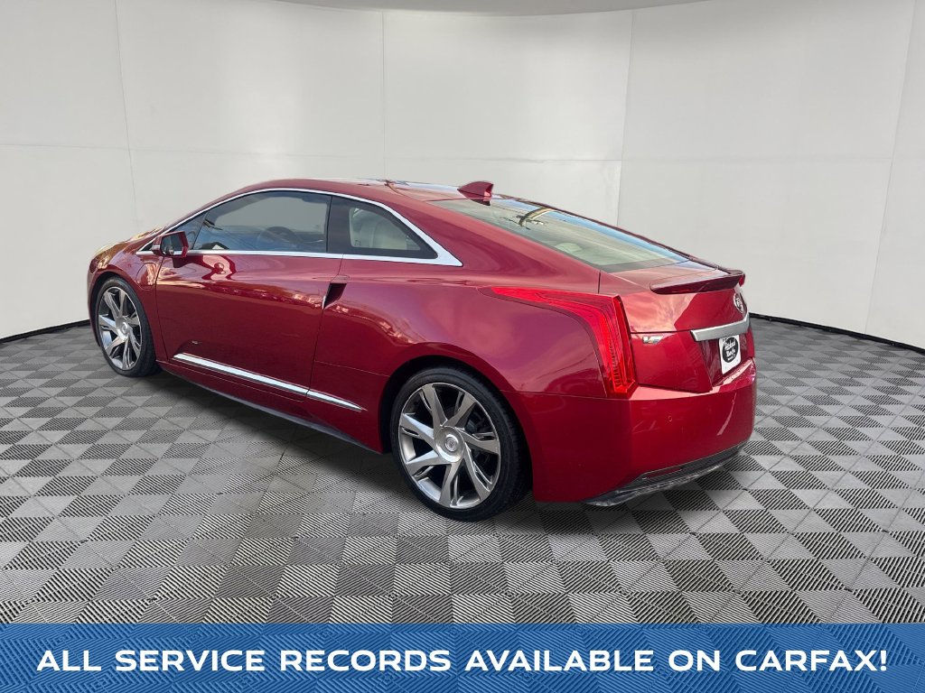 2014 Cadillac ELR view 4