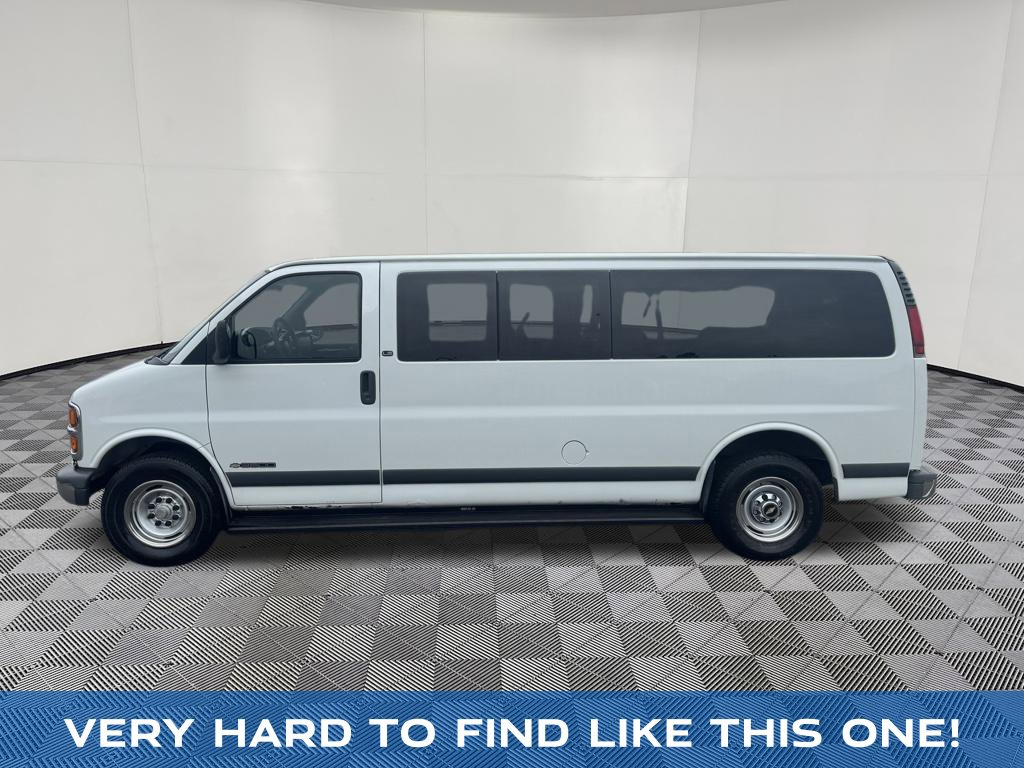 2000 Chevrolet Express Van G3500 view 5