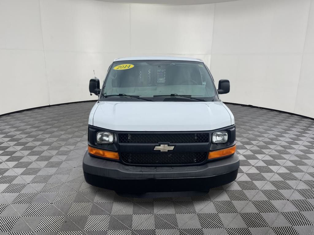 2014 Chevrolet Express 1500 view 2