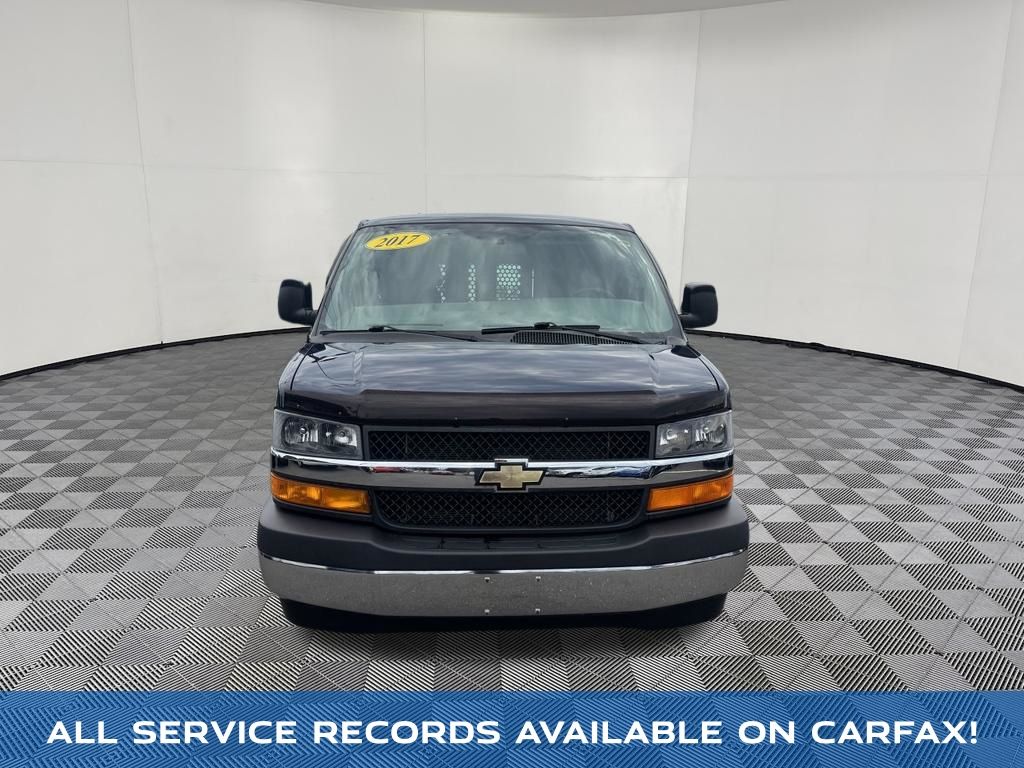 2017 Chevrolet Express 3500 view 2