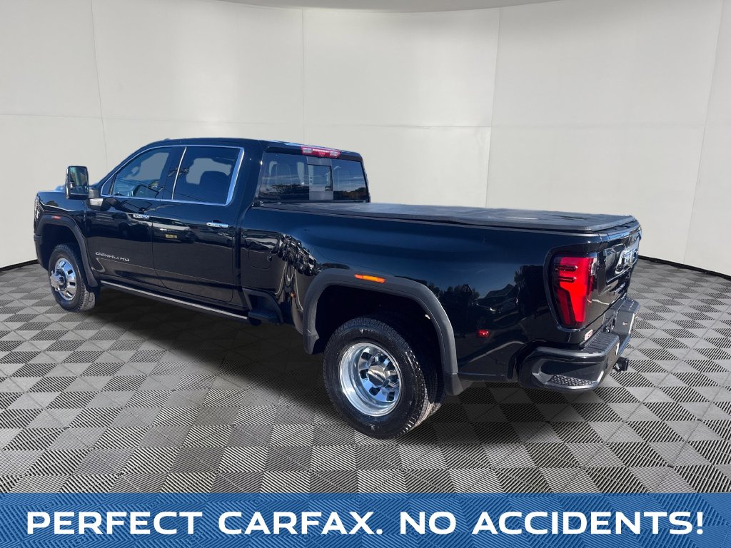 2026 GMC Sierra 3500HD view 4