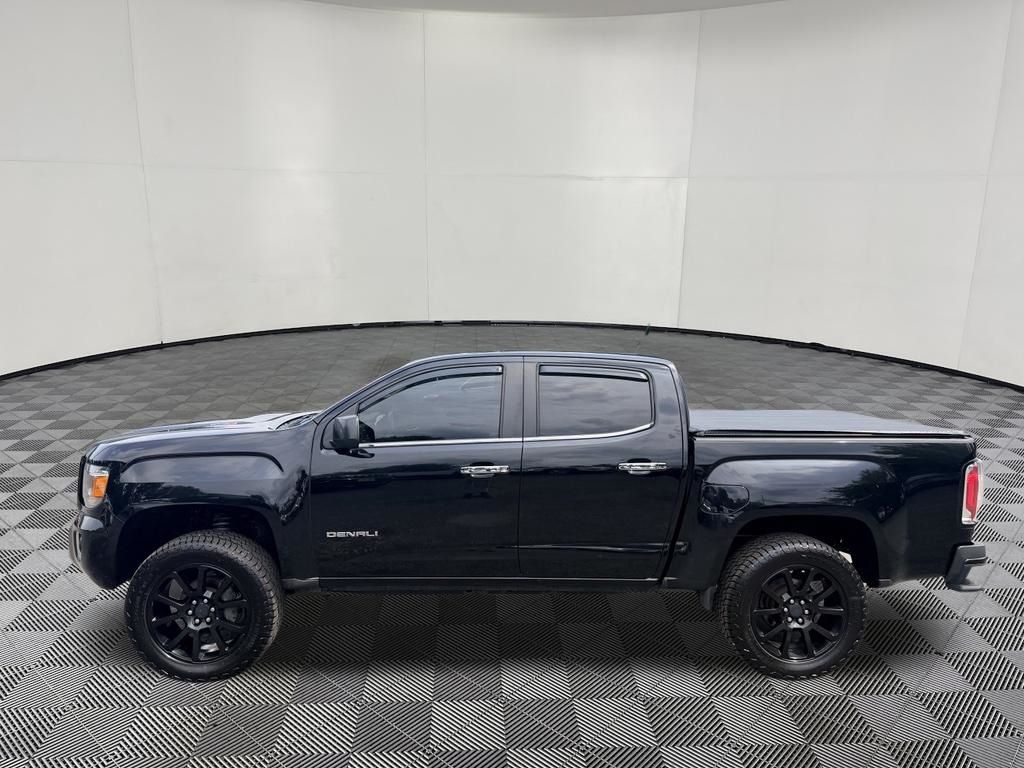 2017 GMC Canyon view 2