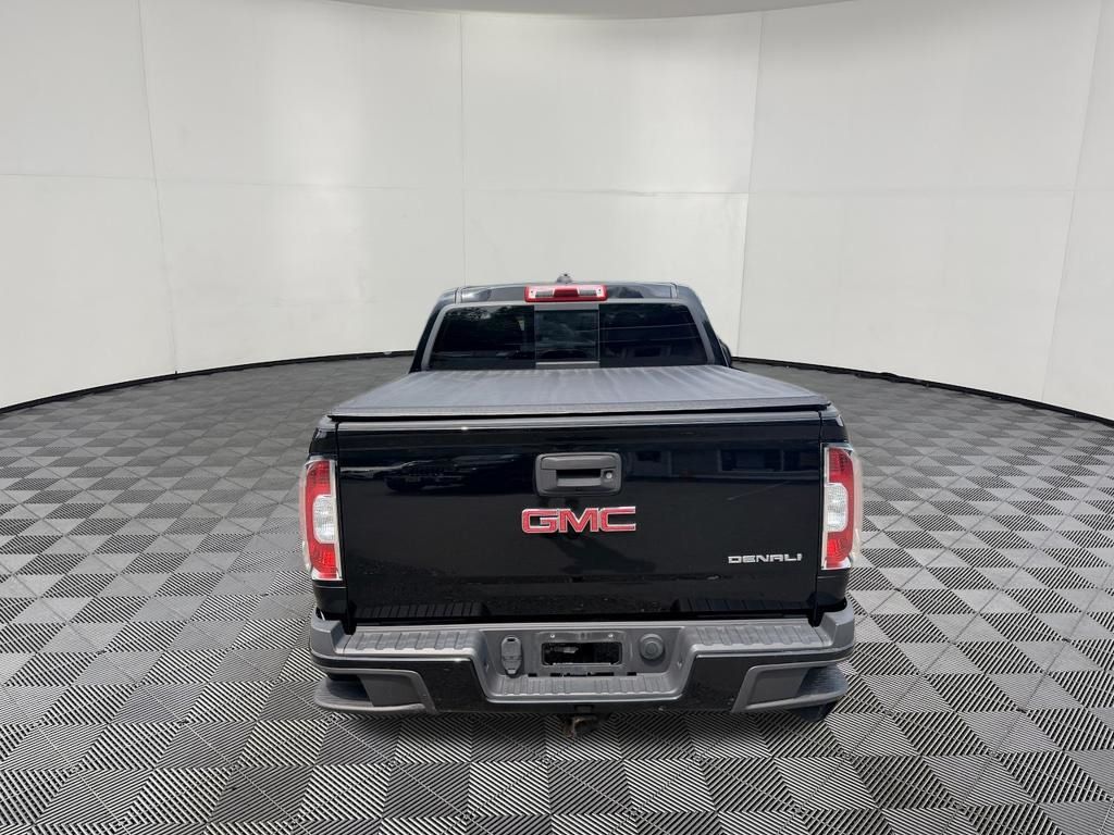 2017 GMC Canyon view 4