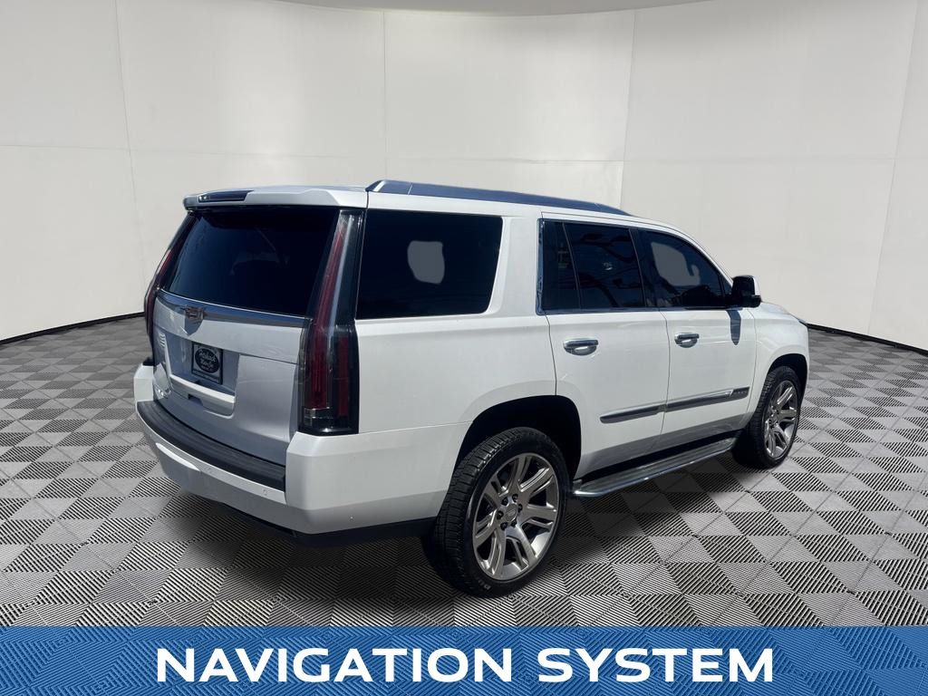 2016 Cadillac Escalade view 5