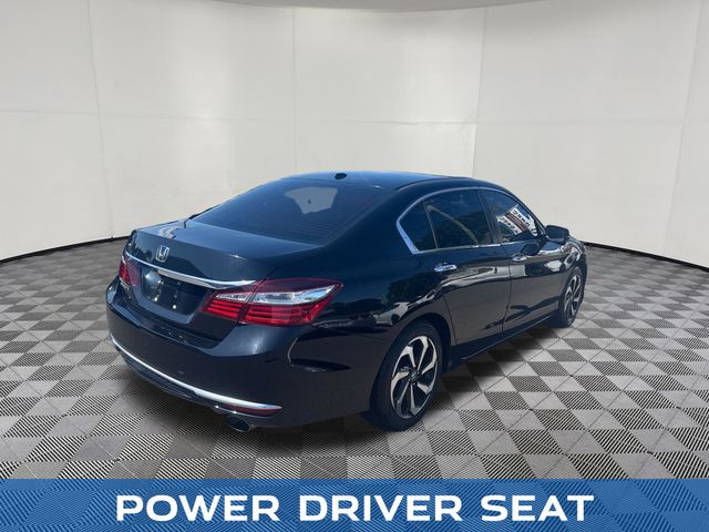 2016 Honda Accord view 5