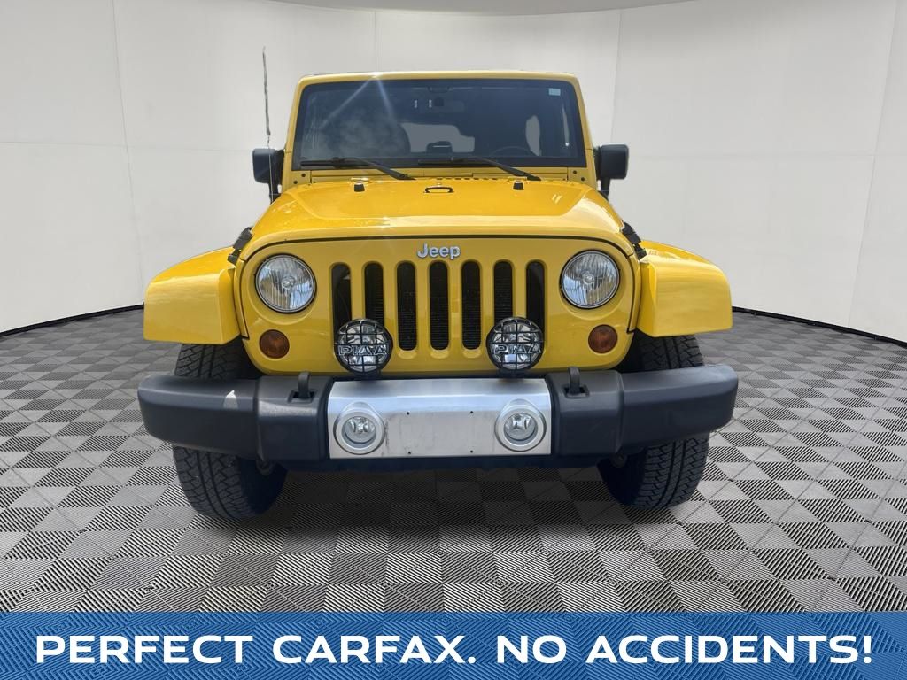 2011 Jeep Wrangler view 3