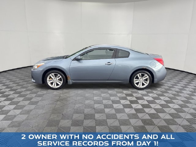 2012 Nissan Altima view 3