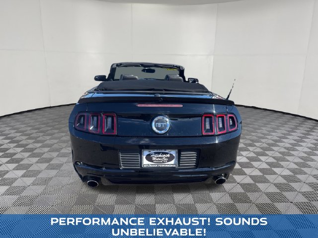 2013 Ford Mustang view 5