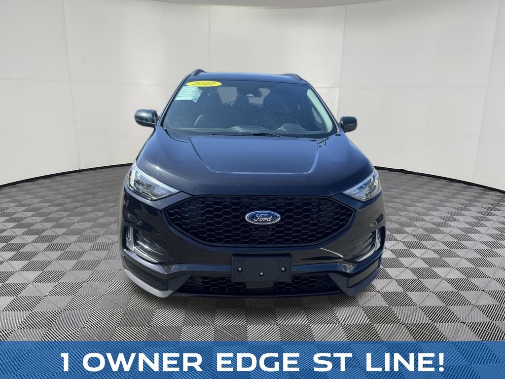 2022 Ford Edge view 2