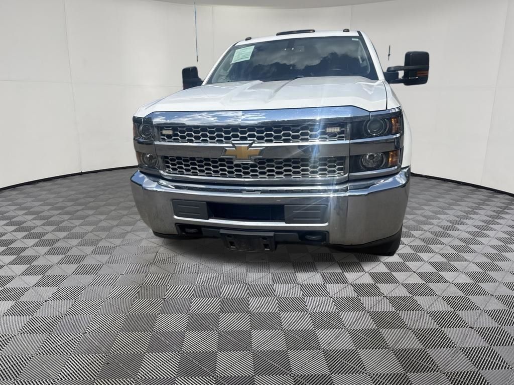 2019 Chevrolet Silverado 2500HD view 3