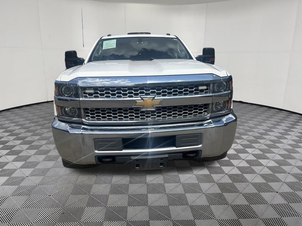 2019 Chevrolet Silverado 2500HD view 4