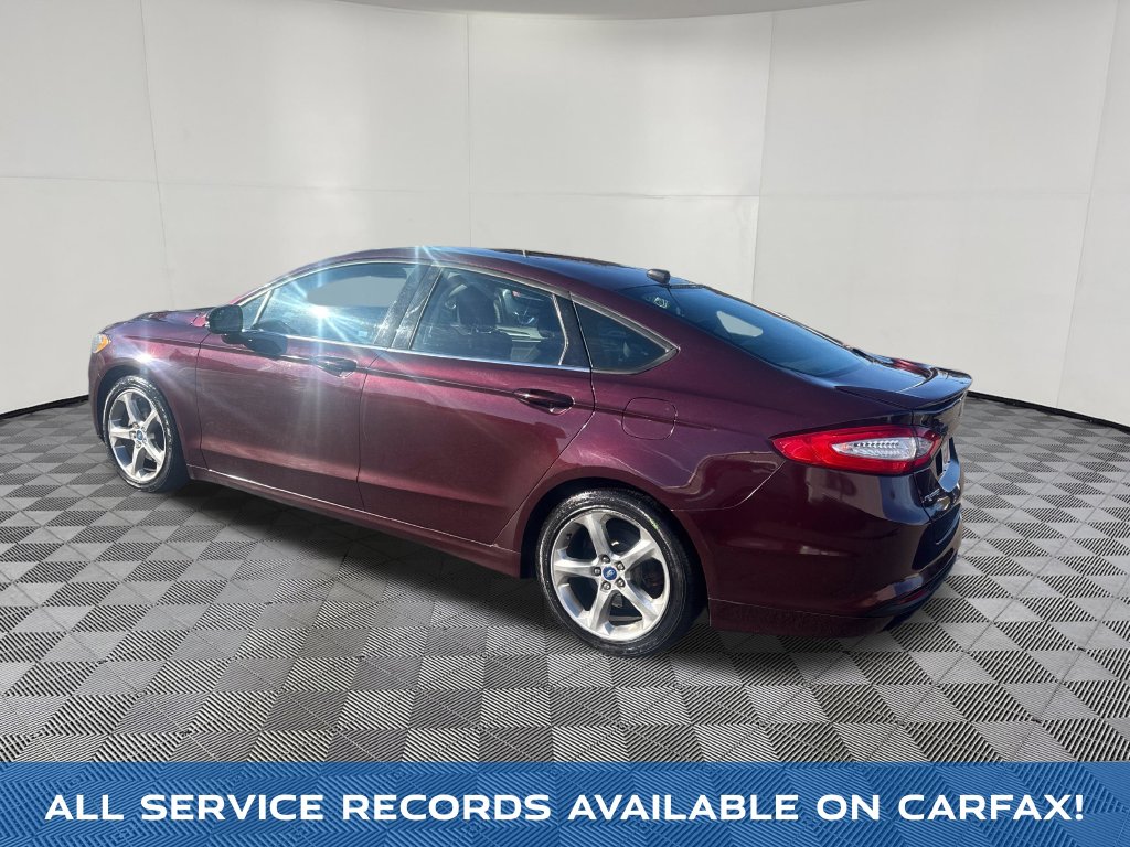 2013 Ford Fusion view 4