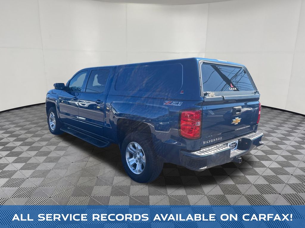 2016 Chevrolet Silverado 1500 view 3