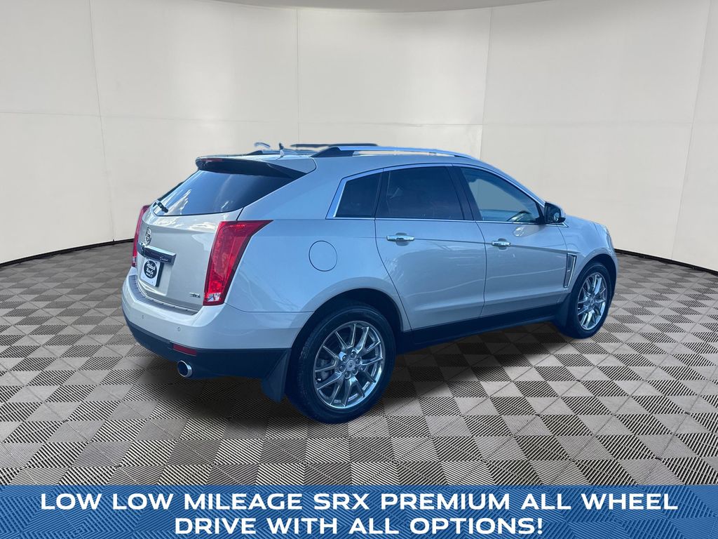 2013 Cadillac SRX view 5
