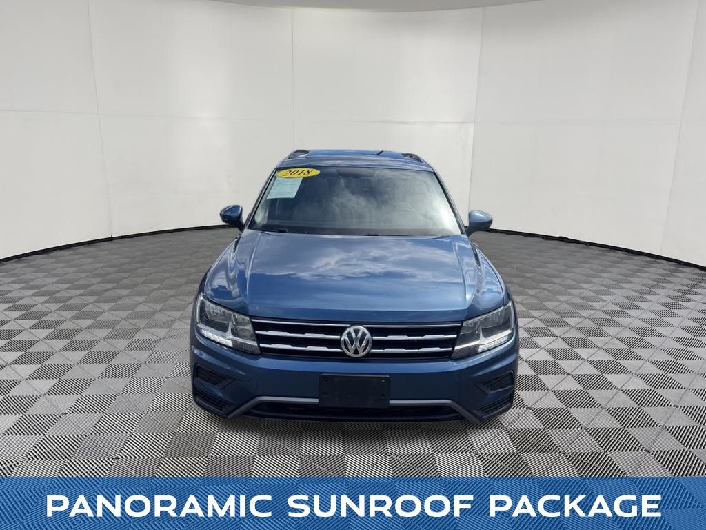 2018 Volkswagen Tiguan view 2