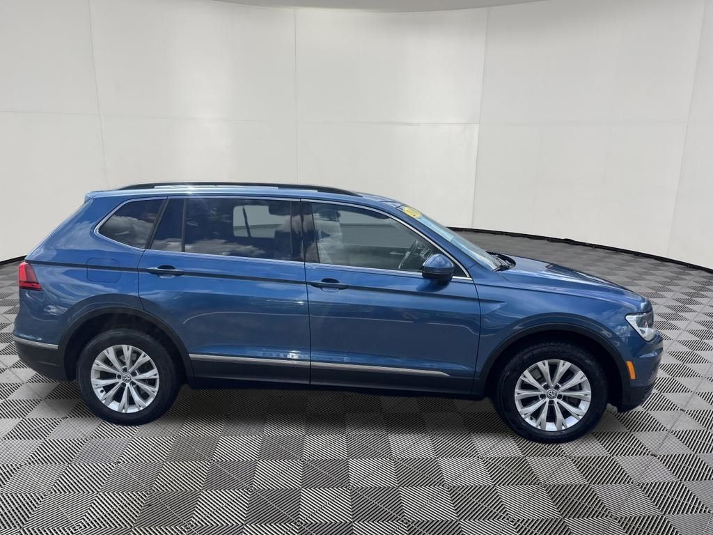 2018 Volkswagen Tiguan view 4